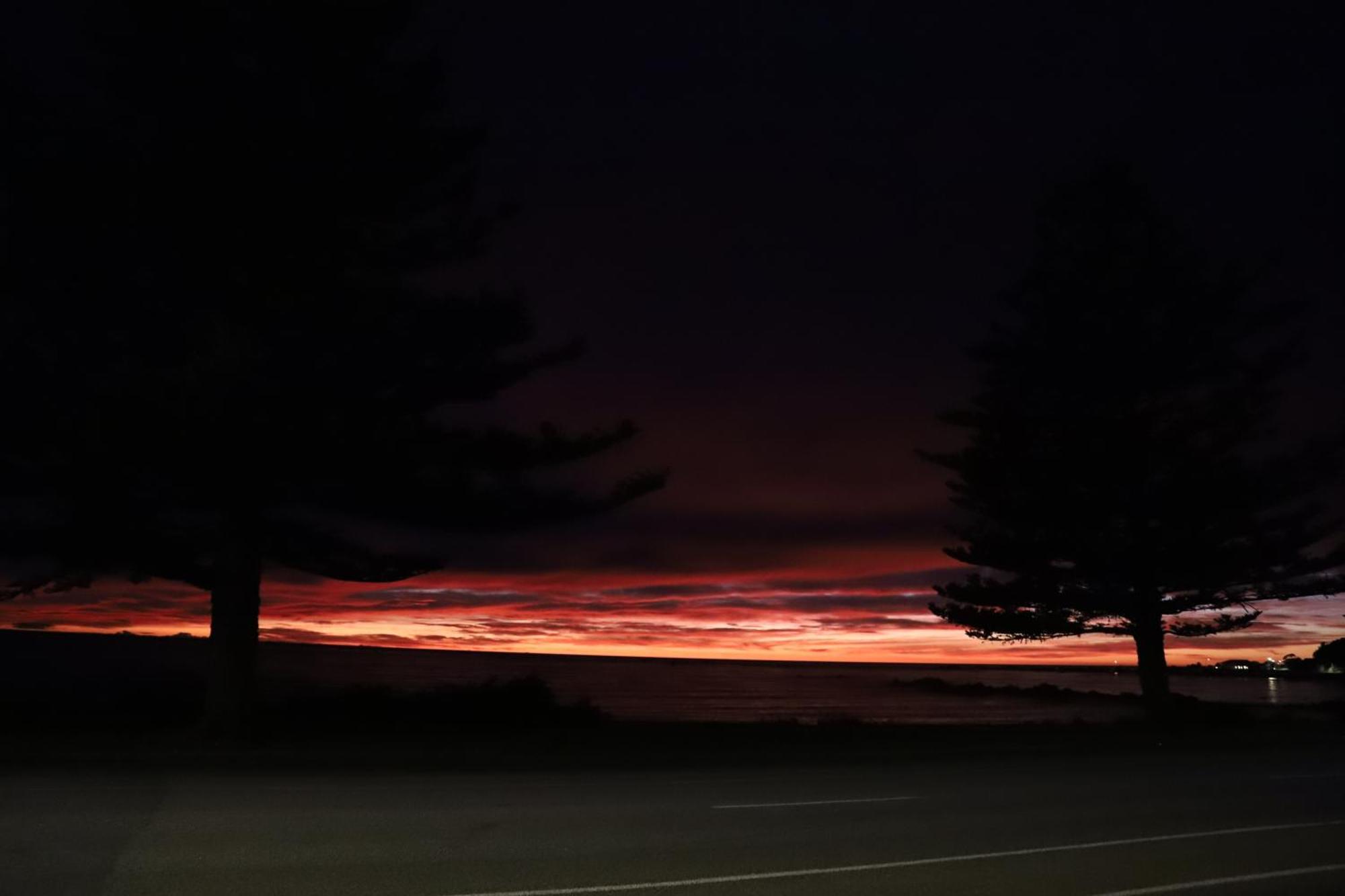 Sierra Beachfront Motel Kaikoura Exteriör bild